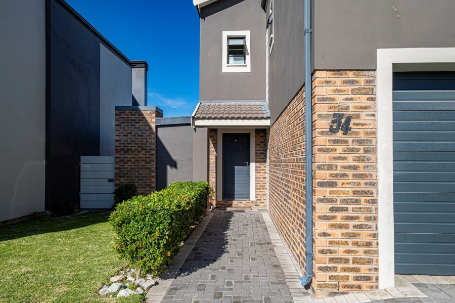 4 Bedroom Property for Sale in Westbrook Eastern Cape